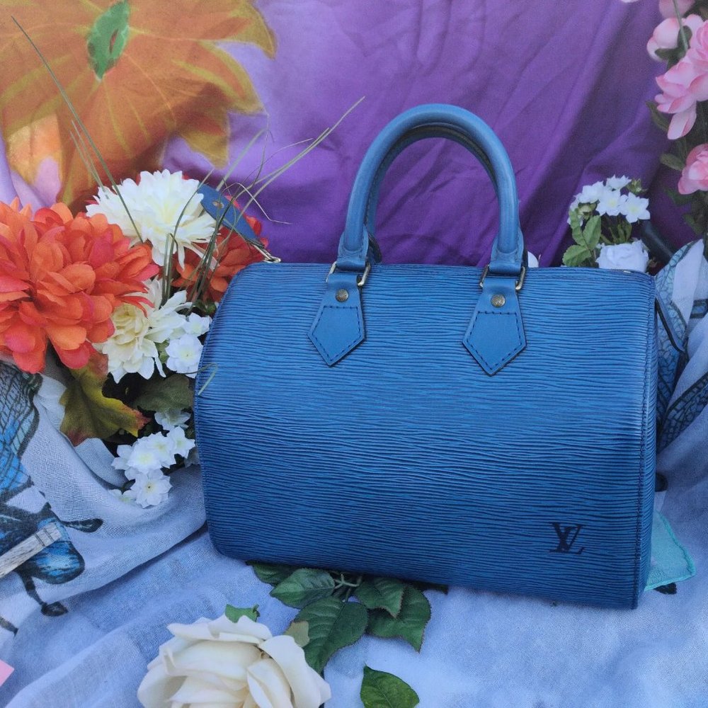 Authenticated Louis Vuitton Speedy 25 in Blue, Shoulder bag